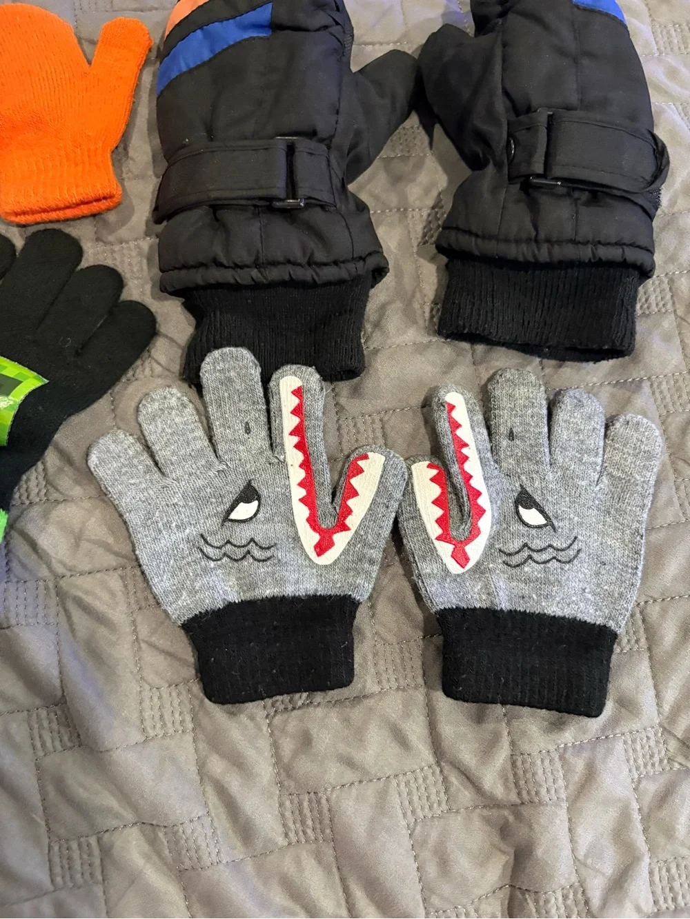 Toddler Winter Glove/ Mitten Bundle Set of 4 Size 2T-4T